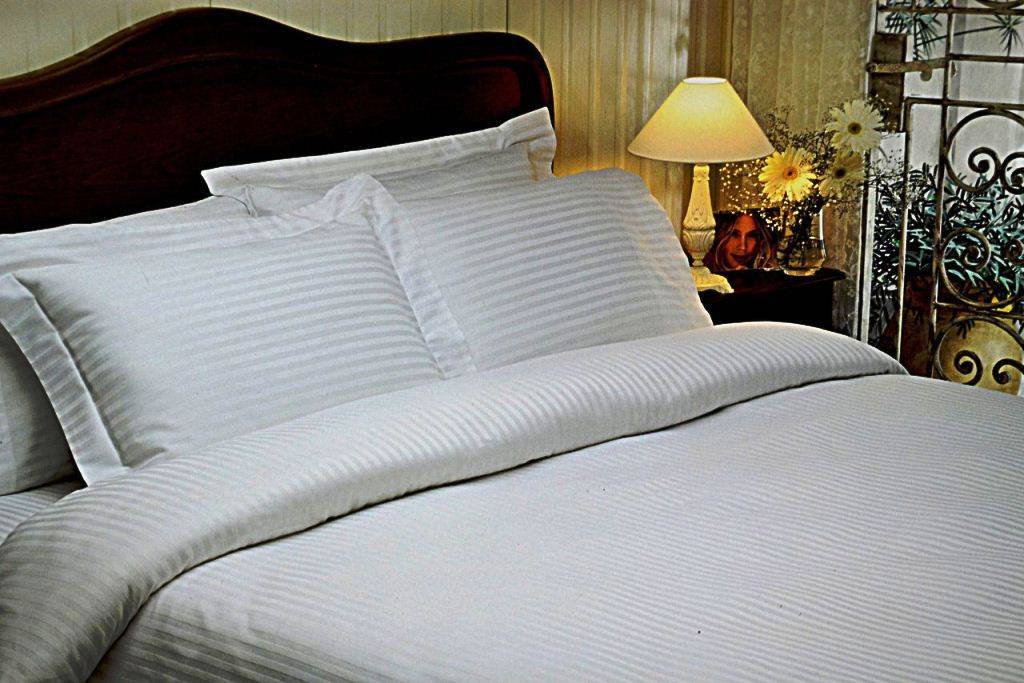 Постельное белье  Tivolyo Home Jacquard Stripe евро