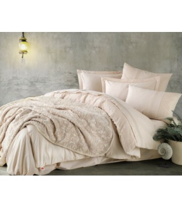 Cotton Box EMBOS BATTANIYE SET GOLD bedding set with blanket