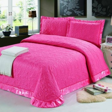 Quilted bedspread with pillowcases, 3 units BV C 0033